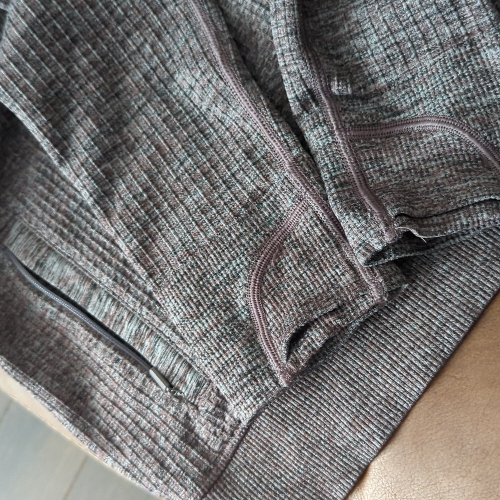 Lululemon Engineered Warmth Half-Zip Chrome / Lunar Rock / Black - Picture 13 of 15
